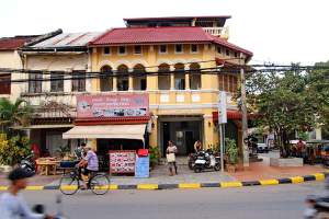 FREDELIG: Kampot er en stille by, elsket av ryggsekkturister og pensjonerte NGO-ansatte.