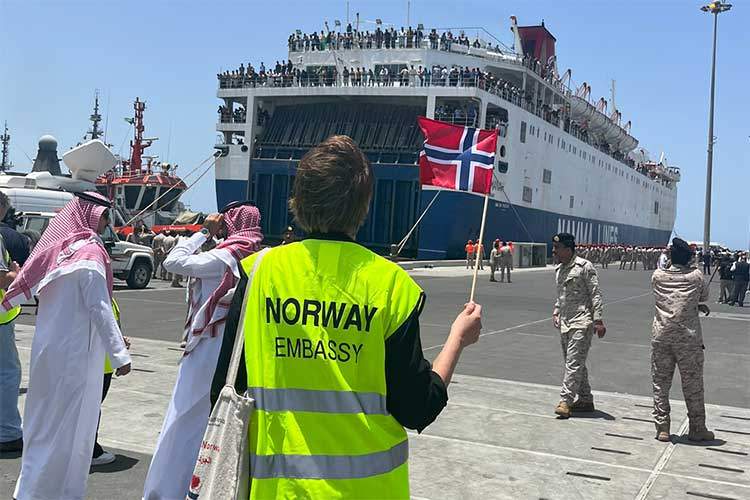 UD bruker etter sigende mye ressurser på assistert utreise, som her i Saudi-Arabia i april 2023.