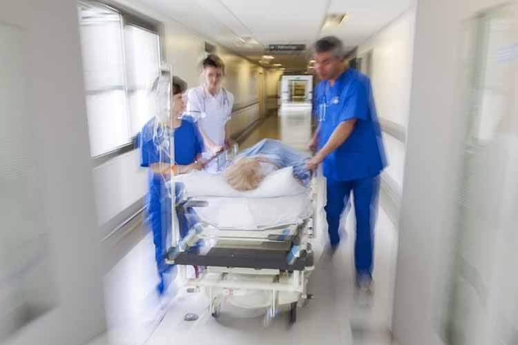 Thailands &laquo;gratis&raquo; helsevesen er ikke gratis, og er n&aring; p&aring; konkursens rand