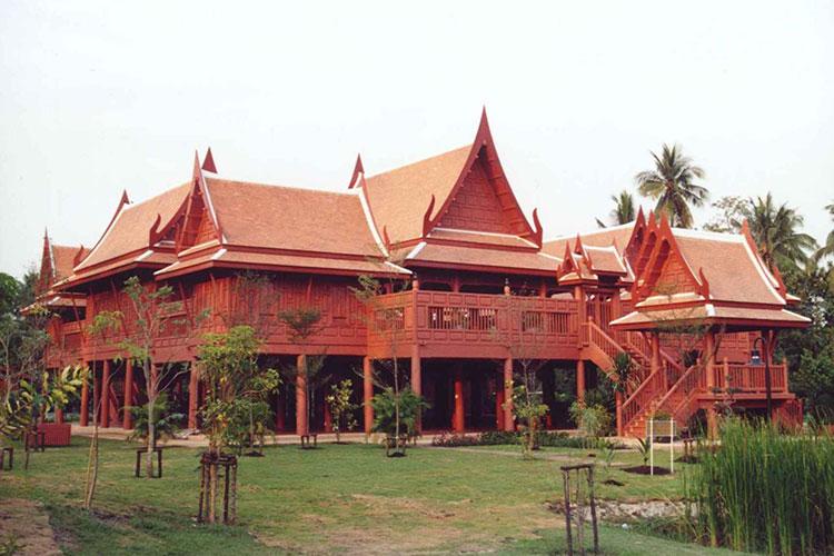 DYRT: Slike anlegg er veldig kostbare. Det er Amphawa Rama II Park i Samut Songkhram.